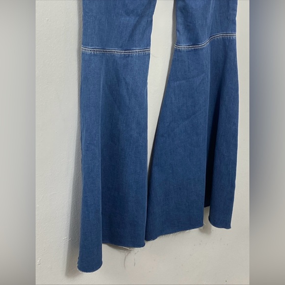 We The Free Penny Pull-On Flare Jeans Size 30 Made in Turkey - Picture 7 of 14